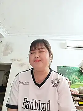 Kee-kimlee online show from July 24, 2026, 11:01 pm