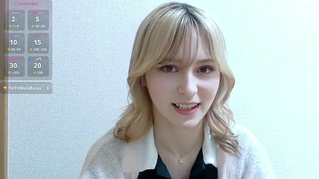 Snapshot of e_ri_ka93 chatting on June 14, 2026, 1:34 pm e ri ka93 online show from June 14, 2026, 1:34 pm
