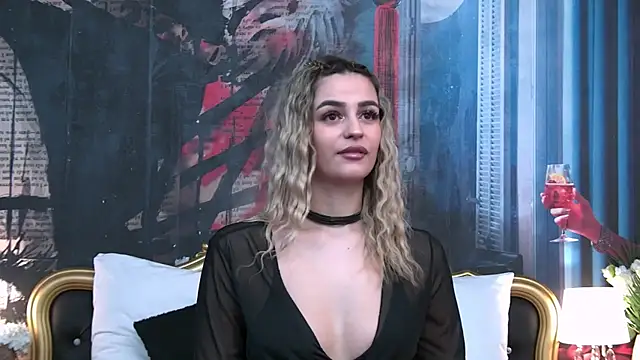 SelenaRuss online show from March 3, 2026, 3:19 pm