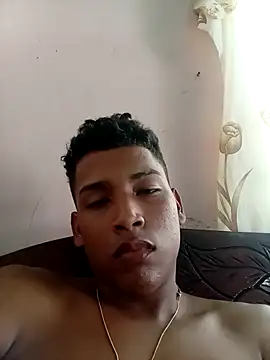 Xavier xxhot online show from February 10, 2026, 3:55 pm