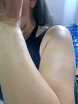 Alexamontiel  online show from March 21, 2026, 2:54 pm