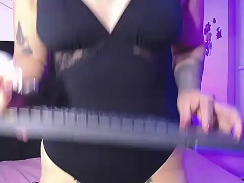 DakotaRouse1 online show from April 2, 2026, 12:23 pm