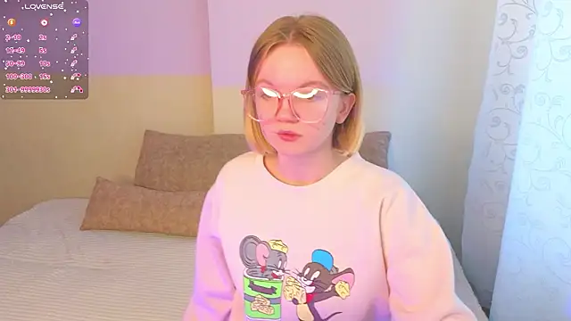 StellaBunny online show from March 3, 2026, 4:08 am