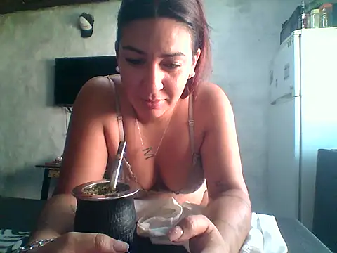 Snapshot of Micaela777 chatting on March 31, 2026, 3:25 pm Micaela777 online show from March 31, 2026, 3:25 pm