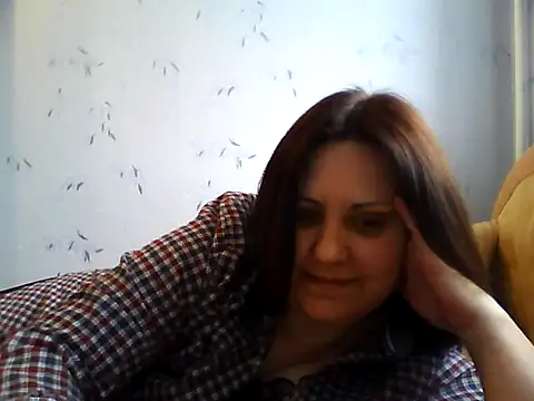 Snapshot of LockyCharm111 chatting on April 23, 2026, 3:24 pm LockyCharm111 online show from April 23, 2026, 3:24 pm