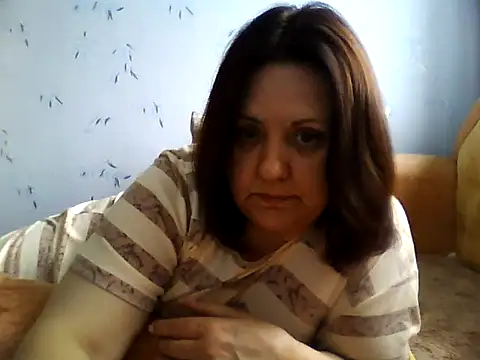 Snapshot of LockyCharm111 chatting on June 7, 2026, 5:01 am LockyCharm111 online show from June 7, 2026, 5:01 am
