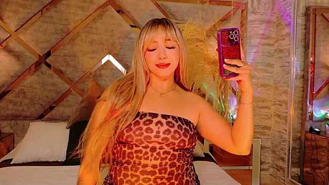 Snapshot of Hannah-Prada chatting on April 18, 2026, 11:56 am Hannah-Prada online show from April 18, 2026, 11:56 am