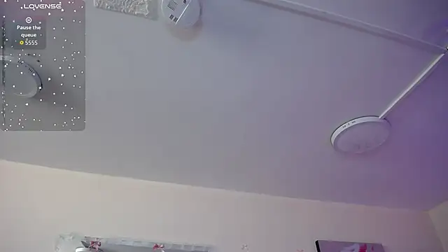 AnnyCotton online show from May 21, 2026, 7:33 pm
