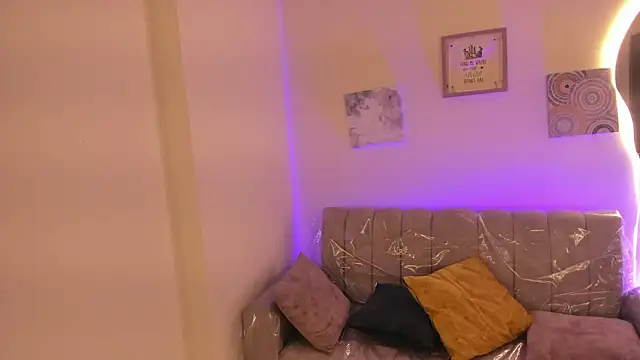 Snapshot of Afrodita_rouss chatting on February 14, 2026, 8:09 pm Afrodita rouss online show from February 14, 2026, 8:09 pm