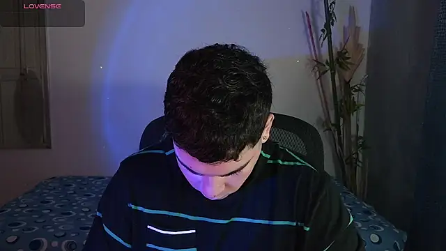 eithan jonnes online show from February 27, 2026, 8:19 pm