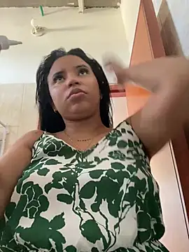 Snapshot of Lucy_strong1 chatting on February 25, 2026, 9:14 pm Lucy strong1 online show from February 25, 2026, 9:14 pm