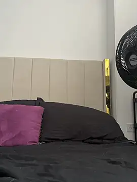 Snapshot of zahra_zaid chatting on February 13, 2026, 3:01 pm zahra zaid online show from February 13, 2026, 3:01 pm