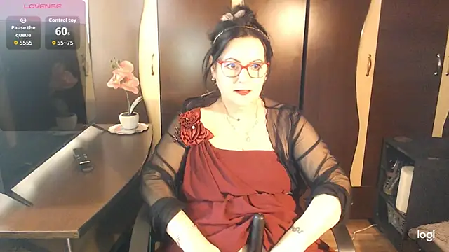 exiMIlf online show from April 14, 2026, 12:32 pm