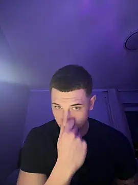 yourboydze online show from February 17, 2026, 8:28 pm