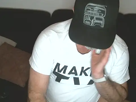 Snapshot of U1ZF chatting on February 10, 2026, 8:08 pm U1ZF online show from February 10, 2026, 8:08 pm