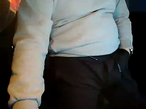 Snapshot of U1ZF chatting on February 23, 2026, 12:45 am U1ZF online show from February 23, 2026, 12:45 am