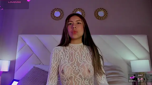 ValeryGomezz online show from June 16, 2026, 2:06 pm