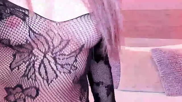 ValeryGomezz online show from March 18, 2026, 2:52 pm