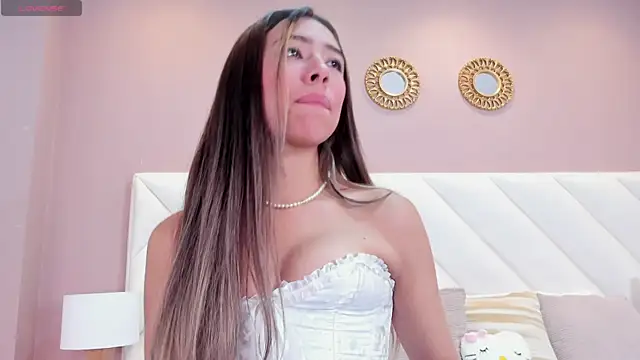 Snapshot of ValeryGomezz chatting on May 7, 2026, 1:58 pm ValeryGomezz online show from May 7, 2026, 1:58 pm