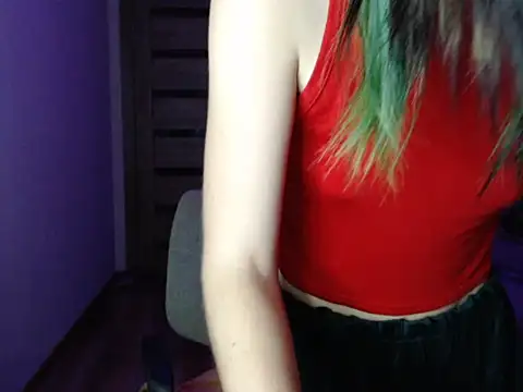 Snapshot of LyrikA5373 chatting on July 14, 2026, 10:27 pm LyrikA5373 online show from July 14, 2026, 10:27 pm