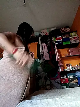 Snapshot of fabrmz chatting on February 24, 2026, 9:48 pm fabrmz online show from February 24, 2026, 9:48 pm