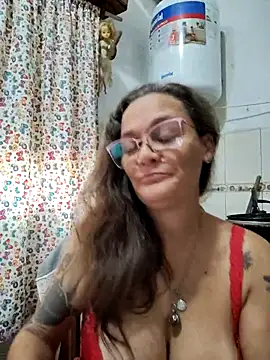 Nanybeach online show from March 6, 2026, 6:14 pm