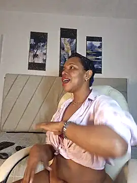 Snapshot of samaraa_smith1 chatting on May 7, 2026, 12:08 pm samaraa smith1 online show from May 7, 2026, 12:08 pm