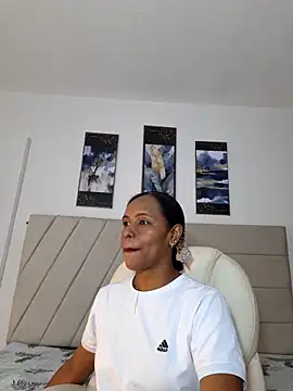 Snapshot of samaraa_smith1 chatting on April 24, 2026, 12:07 pm samaraa smith1 online show from April 24, 2026, 12:07 pm