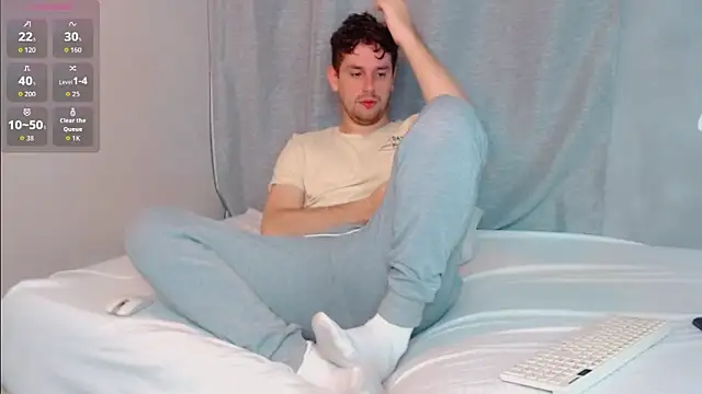 Snapshot of Luc_7 chatting on March 2, 2026, 5:53 pm Luc 7 online show from March 2, 2026, 5:53 pm