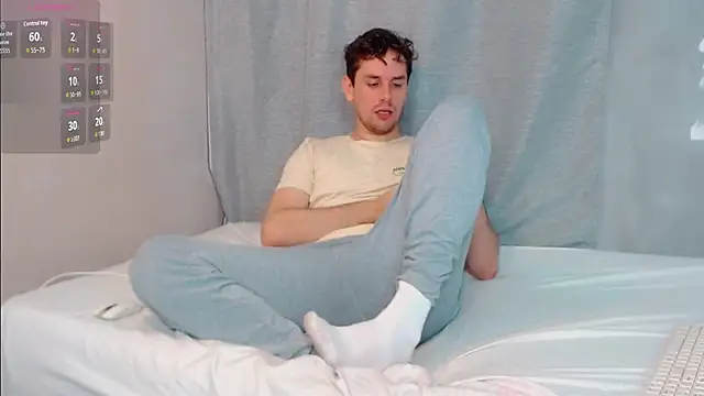 Snapshot of Luc_7 chatting on February 27, 2026, 4:29 pm Luc 7 online show from February 27, 2026, 4:29 pm