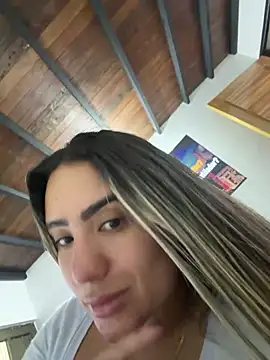 Snapshot of Miilana_ chatting on June 4, 2026, 1:27 pm Miilana online show from June 4, 2026, 1:27 pm