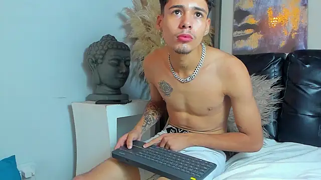 Snapshot of Davi_Ponce chatting on February 16, 2026, 6:45 am Davi Ponce online show from February 16, 2026, 6:45 am