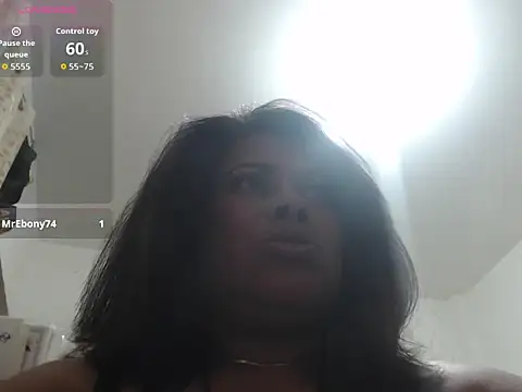 Snapshot of Caprichosa-39 chatting on February 24, 2026, 3:29 am Caprichosa-39 online show from February 24, 2026, 3:29 am