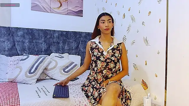 MelanyStone  online show from April 1, 2026, 1:34 pm