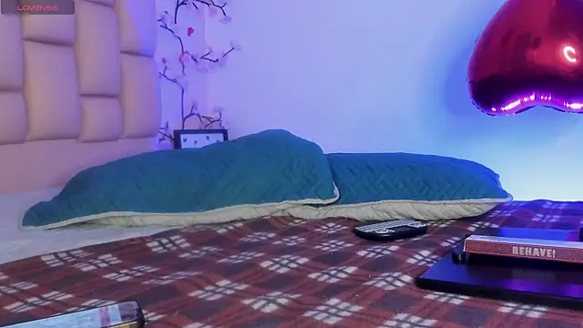 emma cg online show from April 16, 2026, 5:57 pm