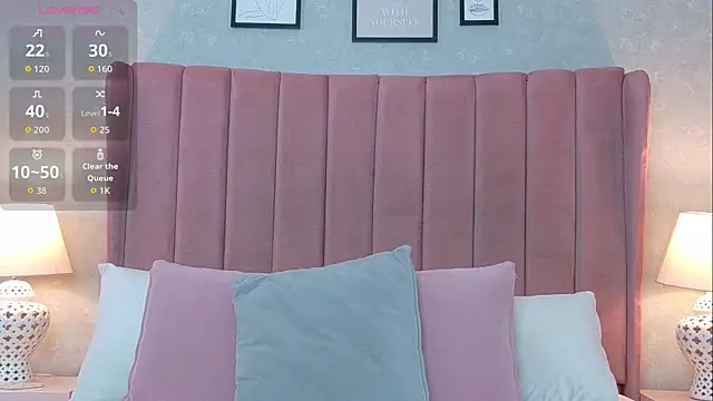 NataliaRivera  online show from April 6, 2026, 12:06 pm