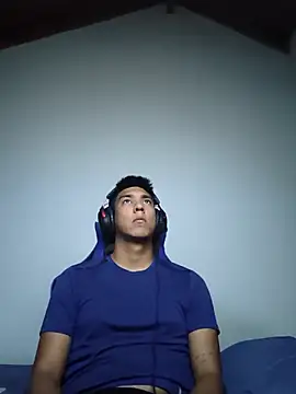 mamichula266 online show from April 8, 2026, 5:25 pm