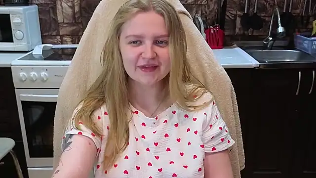 AnitaXVine online show from June 15, 2026, 7:57 pm