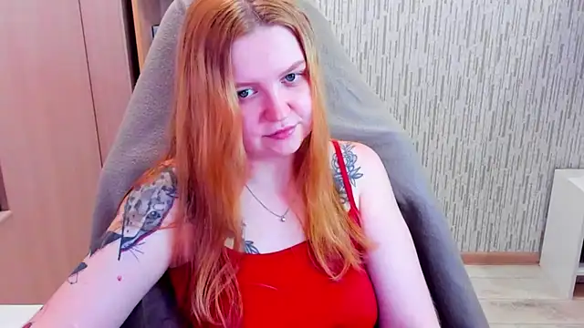 AnitaXVine online show from May 5, 2026, 7:39 pm