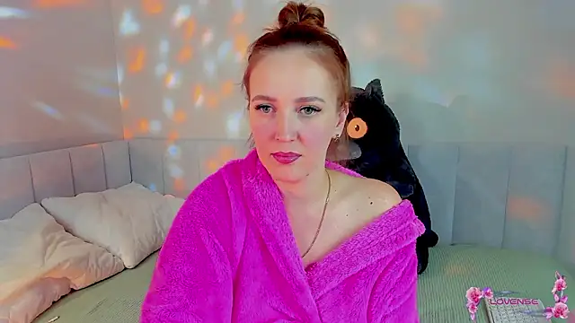 she wolf online show from March 25, 2026, 3:55 pm