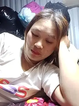 Snapshot of bany-lee chatting on February 27, 2026, 2:12 am bany-lee online show from February 27, 2026, 2:12 am