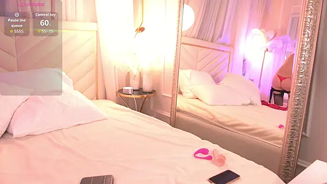 Snapshot of RubyReeves chatting on March 3, 2026, 6:53 am RubyReeves online show from March 3, 2026, 6:53 am