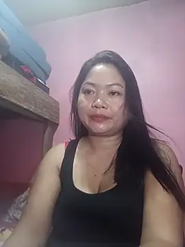 Snapshot of sweety_pie18 chatting on February 26, 2026, 9:09 am sweety pie18 online show from February 26, 2026, 9:09 am