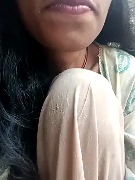 Desi Couple P online show from May 7, 2026, 12:48 am