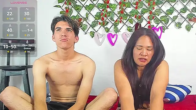 EmmaFox777 online show from March 7, 2026, 11:43 pm