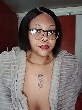 ShantelBootyBoobs online show from July 19, 2026, 6:22 am