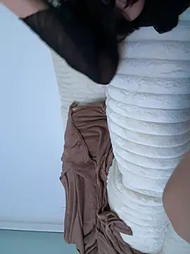 carlajones01 online show from February 11, 2026, 3:23 pm