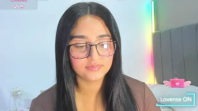 Snapshot of Curvy_sweet chatting on February 27, 2026, 2:56 am Curvy sweet online show from February 27, 2026, 2:56 am