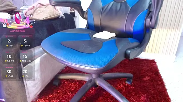 Snapshot of Hazumi_Tsu chatting on February 19, 2026, 10:40 pm Hazumi Tsu online show from February 19, 2026, 10:40 pm