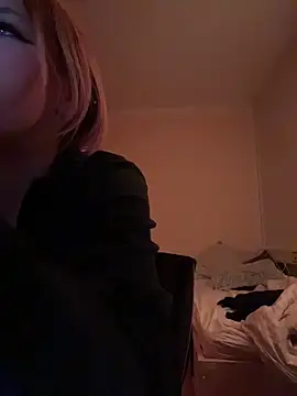 Snapshot of Milli-Kiss chatting on February 19, 2026, 9:34 pm Milli-Kiss online show from February 19, 2026, 9:34 pm